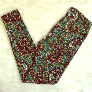 NWOT paisley design OS {LuLaRoe} leggings